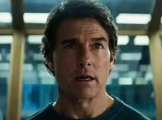 Trailer for a secret Tom Cruise film to be shown before "Avatar 3"