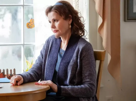 Geena Davis Returns to Action Films Alongside Arnold Schwarzenegger